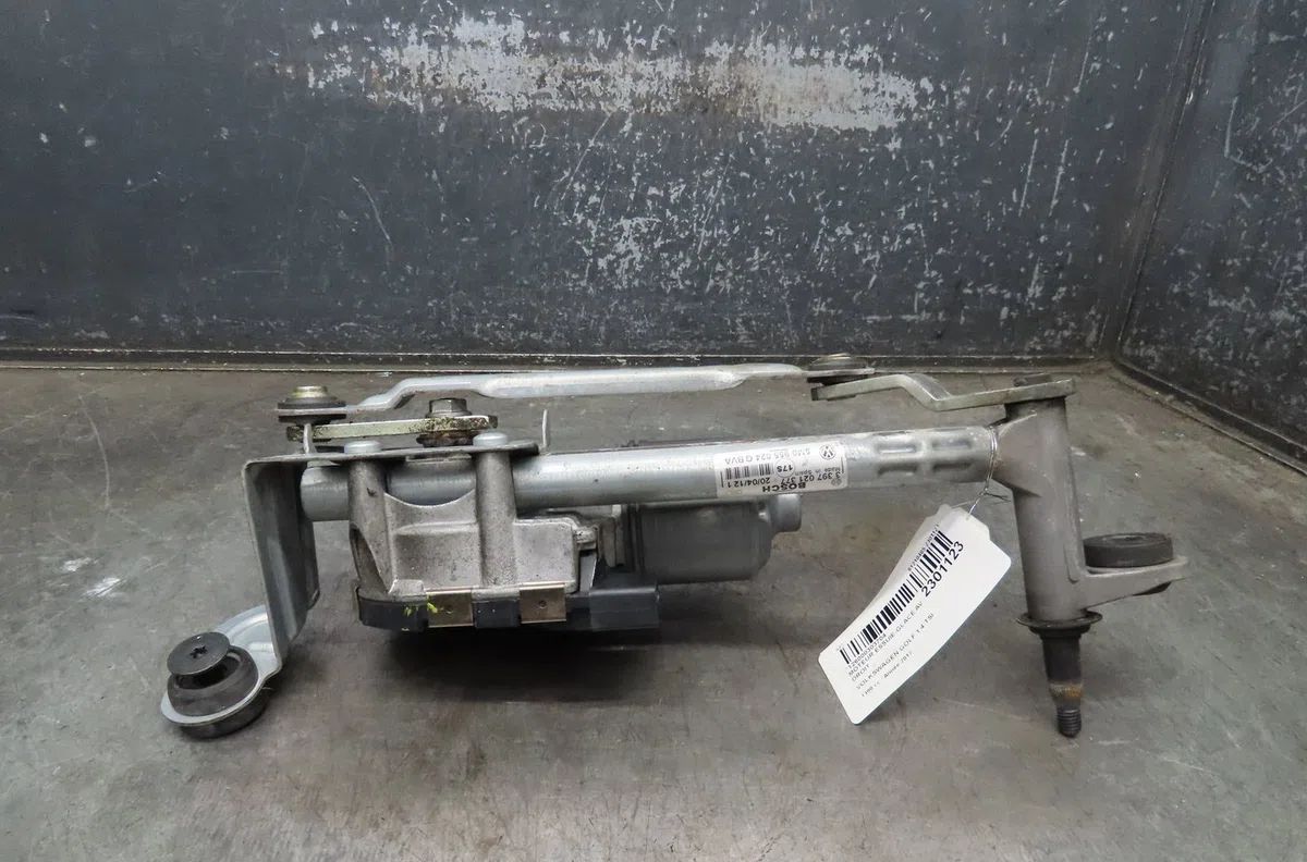 Moteur essuie-glace av droit Volkswagen GOLF PLUS V (5M1, 521) 1.4 tsi (2006-2008) occasion