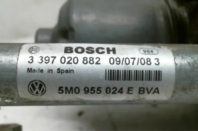 Moteur essuie-glace av droit Volkswagen GOLF PLUS V (5M1, 521) 1.9 tdi (2005-2009) 5 portes occasion