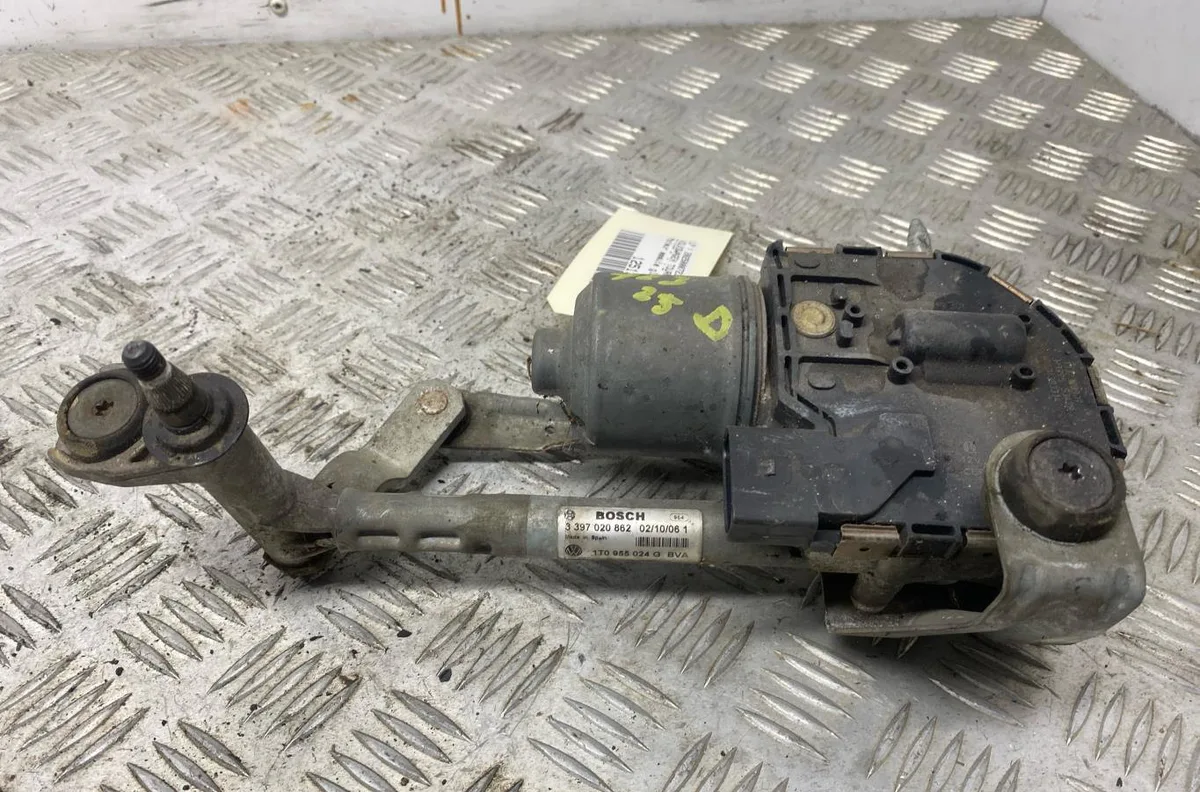 Moteur essuie-glace av droit VOLKSWAGEN TOURAN 1 PHASE 2 occasion