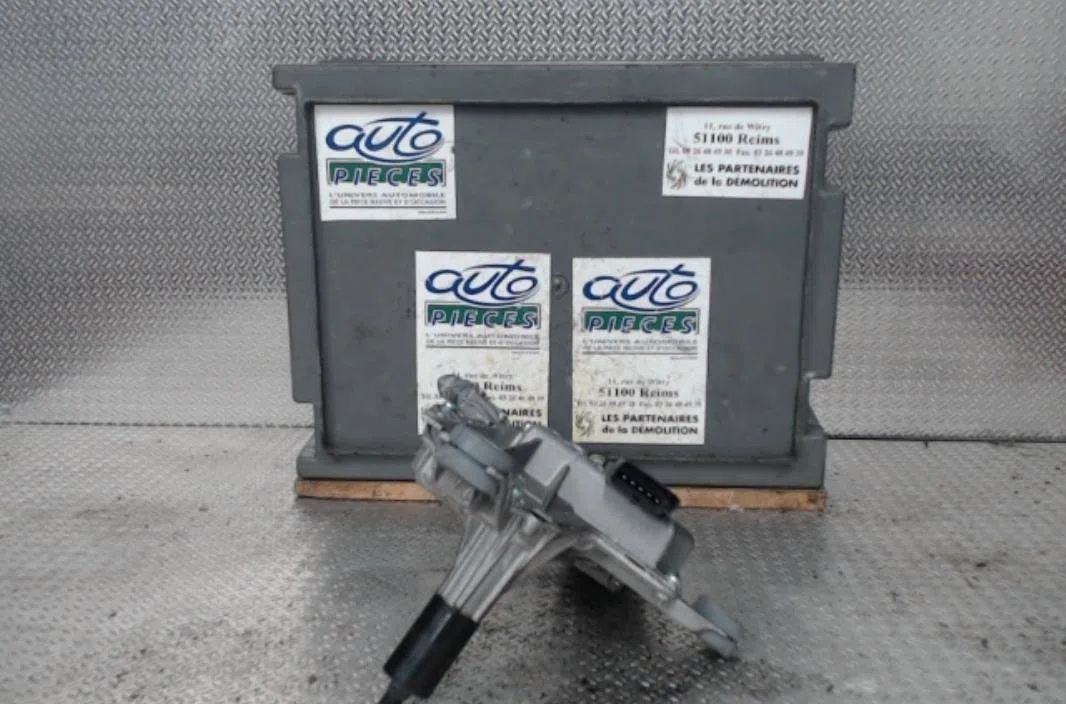 Moteur essuie-glace av gauche CITROEN C4 GRAND PICASSO 1  C4 GRAND PICASSO 1 occasion