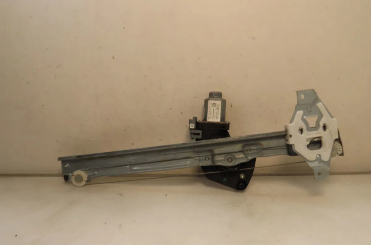 Moteur essuie-glace av gauche Citroën C4 II (NC_) 1.6 vti 120 (2009-2016) occasion