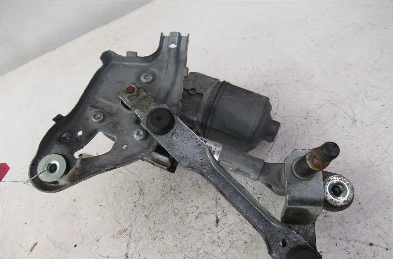 Moteur essuie-glace av gauche Peugeot 3008 Monospace (0U_) 1.6 vti (2009-2016) occasion