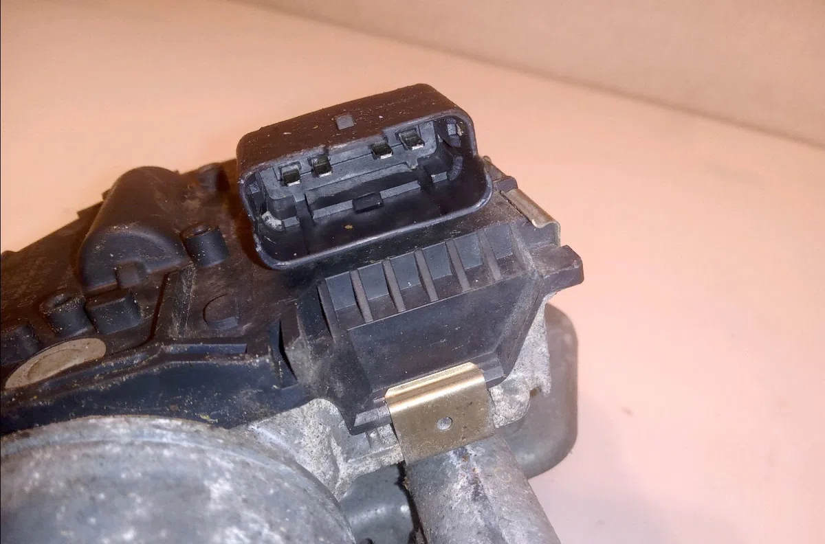 Moteur essuie-glace av gauche PEUGEOT 407 2005 occasion