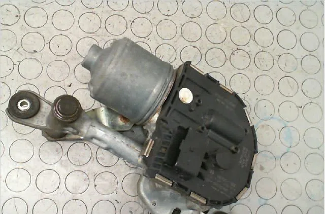 Moteur essuie-glace av gauche Peugeot 407 (6D_) 1.6 hdi 110 (6d9hzc, 6d9hyc) (2004-2010) occasion