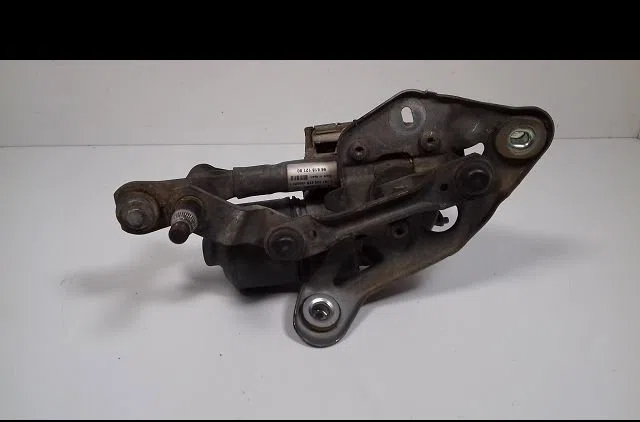 Moteur essuie-glace av gauche Peugeot 407 (6D_) 2.0 hdi 135 (6drhrh, 6drhre, 6drhrg, 6drhrj) (2004-2010) 4 portes occasi