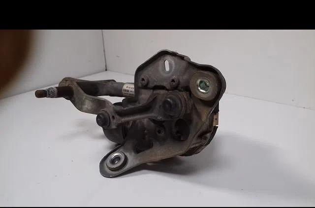 Moteur essuie-glace av gauche Peugeot 407 (6D_) 2.0 hdi 135 (6drhrh, 6drhre, 6drhrg, 6drhrj) (2004-2010) 4 portes occasi