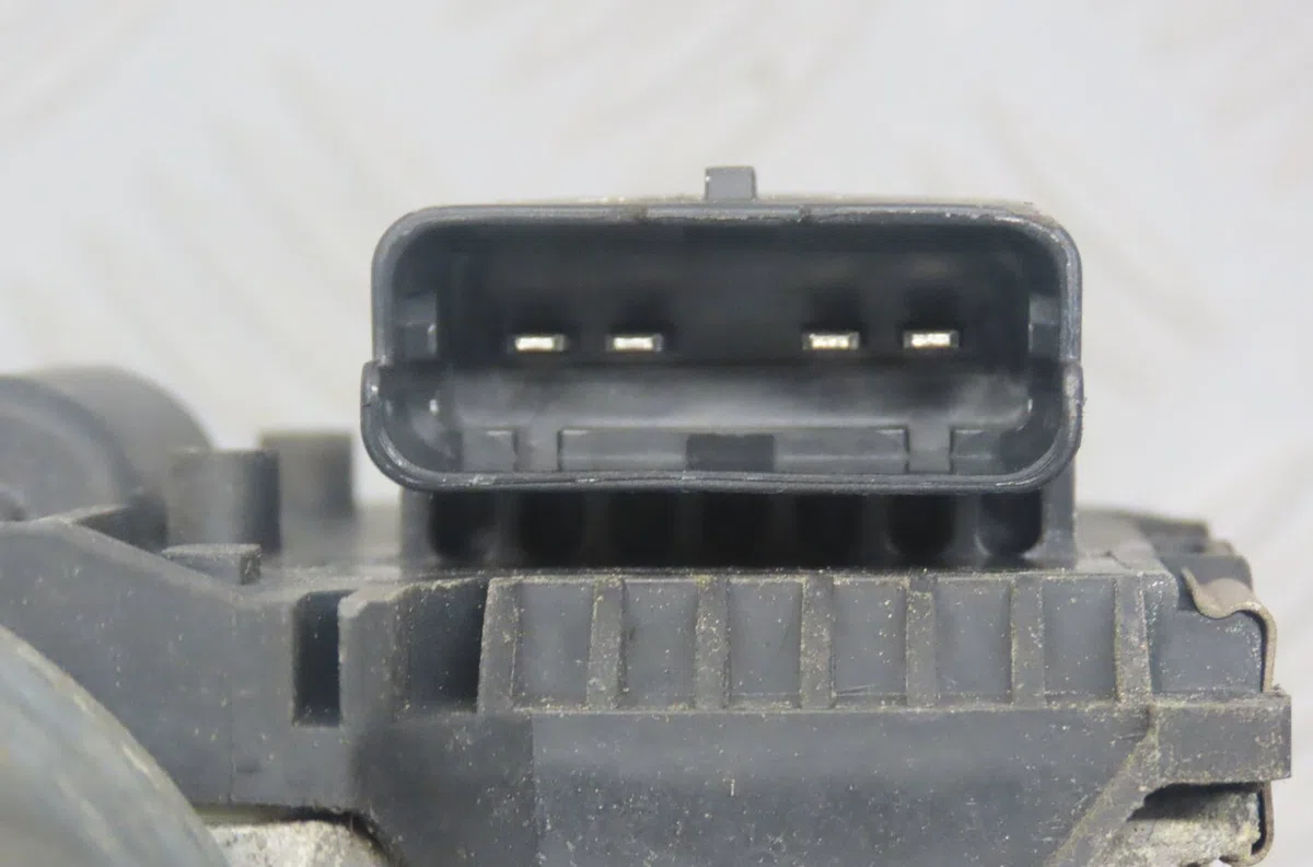 Moteur essuie-glace av gauche Peugeot 407 Coupé (6C_) 2.0 hdi (2005) occasion