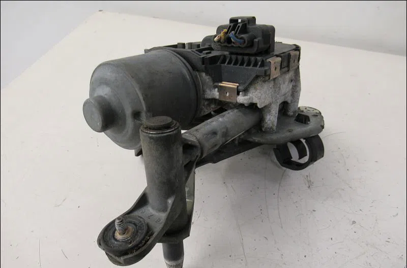 Moteur essuie-glace av gauche Peugeot 407 SW (6E_) 2.0 hdi 135 (2004-2010) occasion