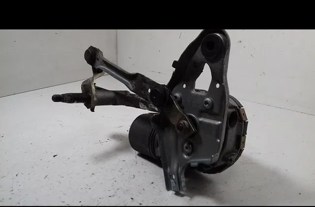Moteur essuie-glace av gauche Peugeot 5008 (0U_, 0E_) 1.6 hdi (2010-2017) occasion