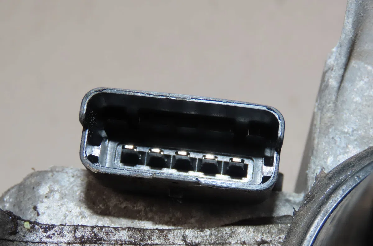 Moteur essuie-glace av gauche Renault SCÉNIC III (JZ0-1_) 1.6 e85 (jz03, jz1y) (2009) occasion