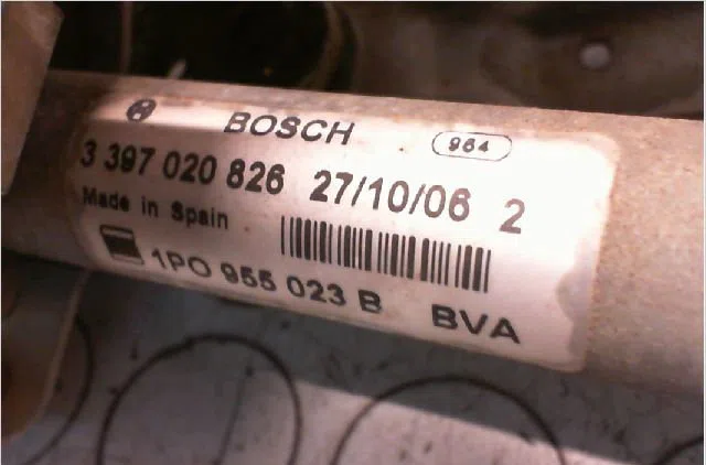 Moteur essuie-glace av gauche Seat LEON (1P1) 1.9 tdi (2005-2010) 5 portes occasion