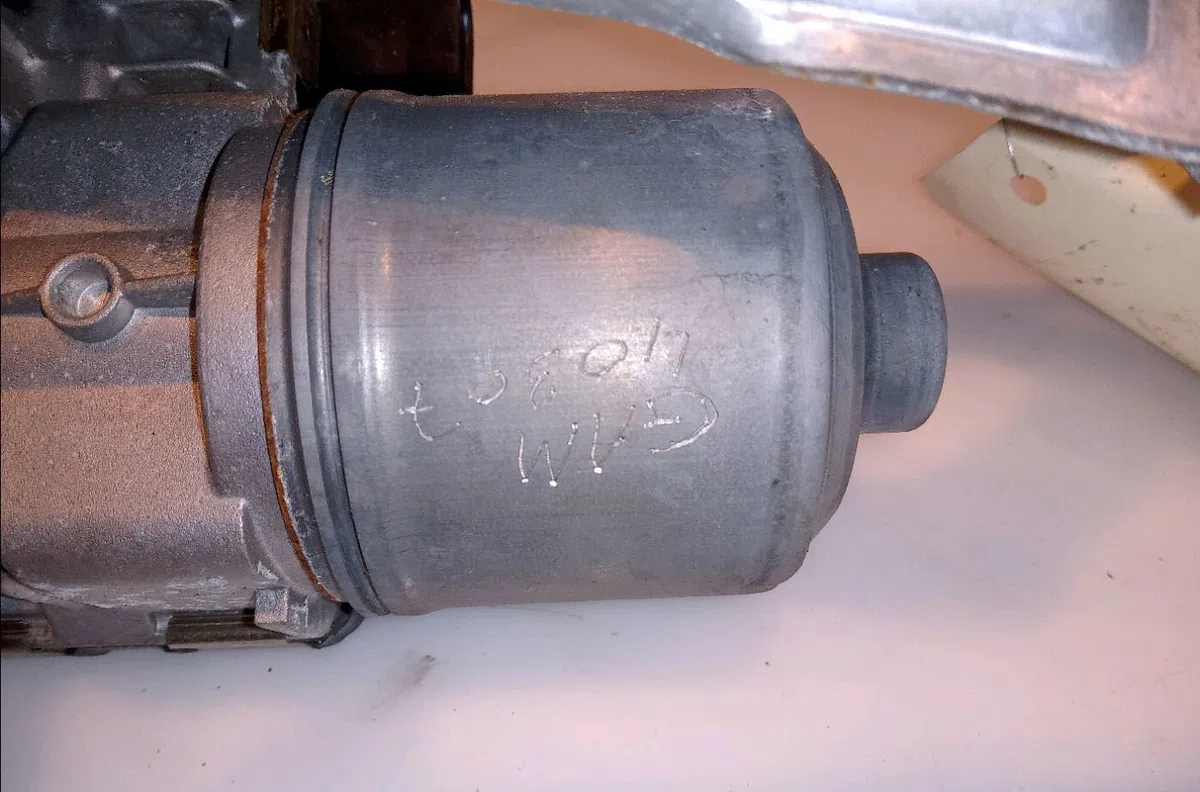 Moteur essuie-glace av gauche Volkswagen GOLF PLUS V (5M1, 521) 1.6 tdi (2009-2013) 5 portes occasion