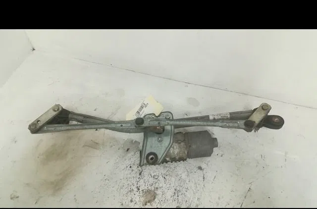 Moteur essuie-glace avant Alfa romeo 147 (937_) 1.9 jtdm (937.axd1a, 937.axv1a, 937.bxb1a) (2004-2010) occasion