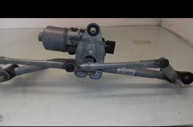 Moteur essuie-glace avant Alfa romeo 159 (939_) 1.9 jtdm 8v (939axe1b) (2005-2011) occasion