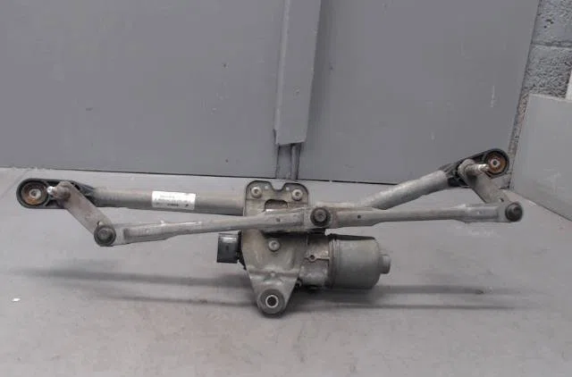 Moteur essuie-glace avant Alfa romeo 159 Sportwagon (939_) 1.9 jtdm 16v (939bxc1b, 939bxc12) (2006-2011) occasion