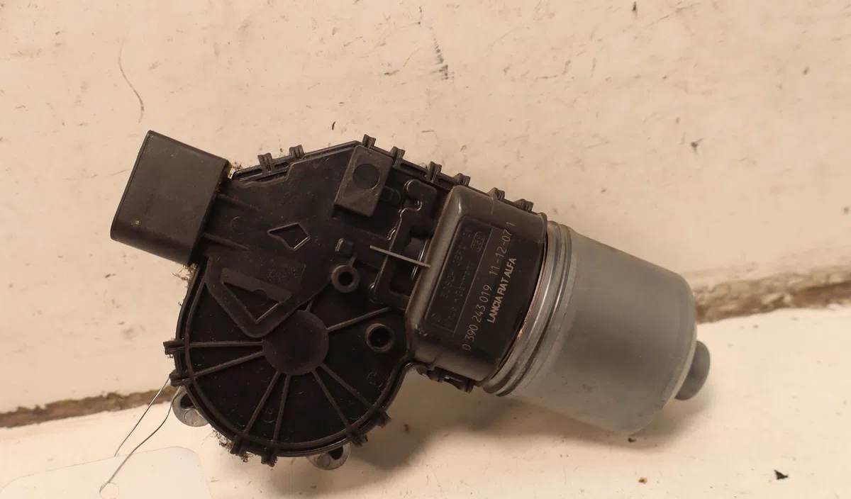 Moteur essuie-glace avant Alfa romeo GIULIETTA (940_) 1.4 tb (940fxa1a, 940fxt1a) (2010-2020) occasion