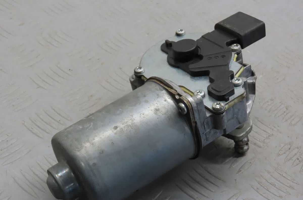 Moteur essuie-glace avant Audi A1 (8X1, 8XK) 1.2 tfsi (2010-2015) occasion