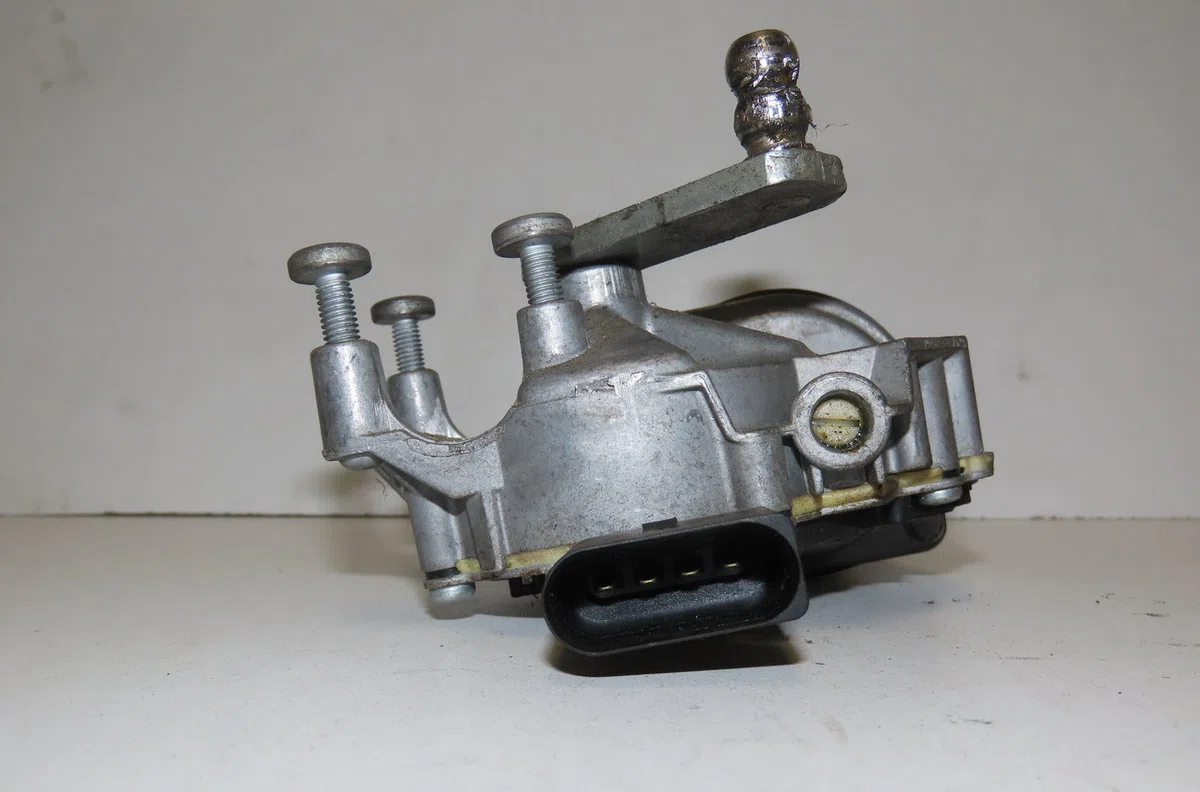 Moteur essuie-glace avant Audi A1 Sportback (8XA, 8XF) 1.4 tfsi (2011-2015) occasion