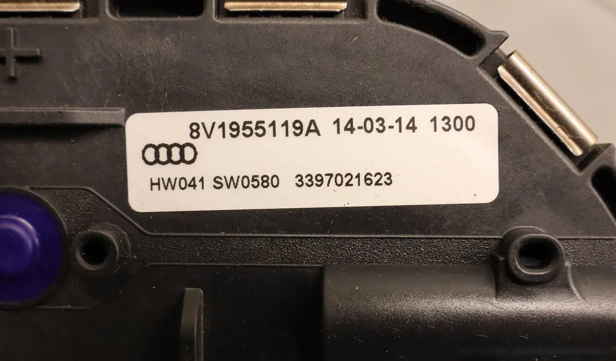 Moteur essuie-glace avant Audi A3 (8V1, 8VK) 2.0 tdi quattro (2012-2017) occasion