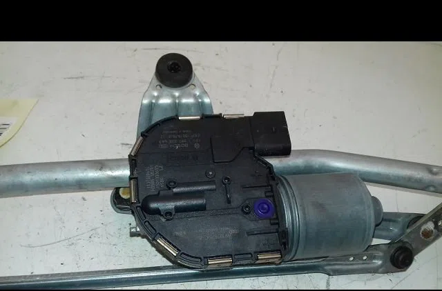 Moteur essuie-glace avant Audi A3 Limousine (8VS, 8VM) 2.0 tdi (2013-2020) occasion
