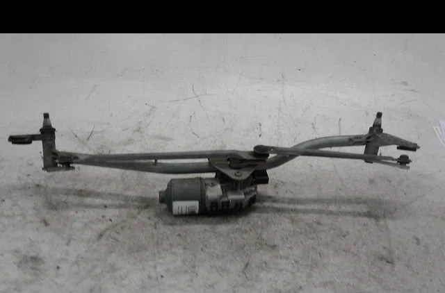 Moteur essuie-glace avant Audi A4 B6 Décapotable (8H7) 2.5 tdi (2002-2005) occasion