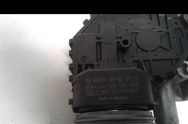 Moteur essuie-glace avant Audi A4 B7 (8EC) 1.9 tdi (2004-2008) 4 portes occasion