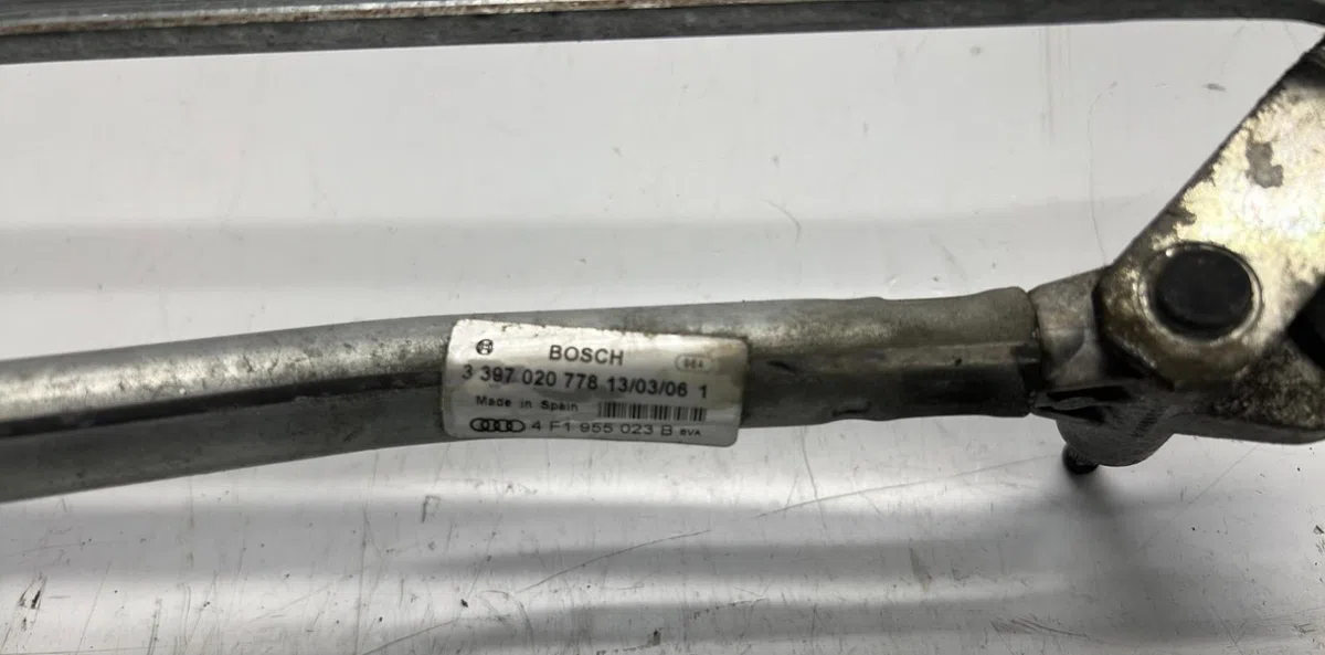 Moteur essuie-glace avant AUDI A6 3 AVANT PHASE 1 BREAK occasion