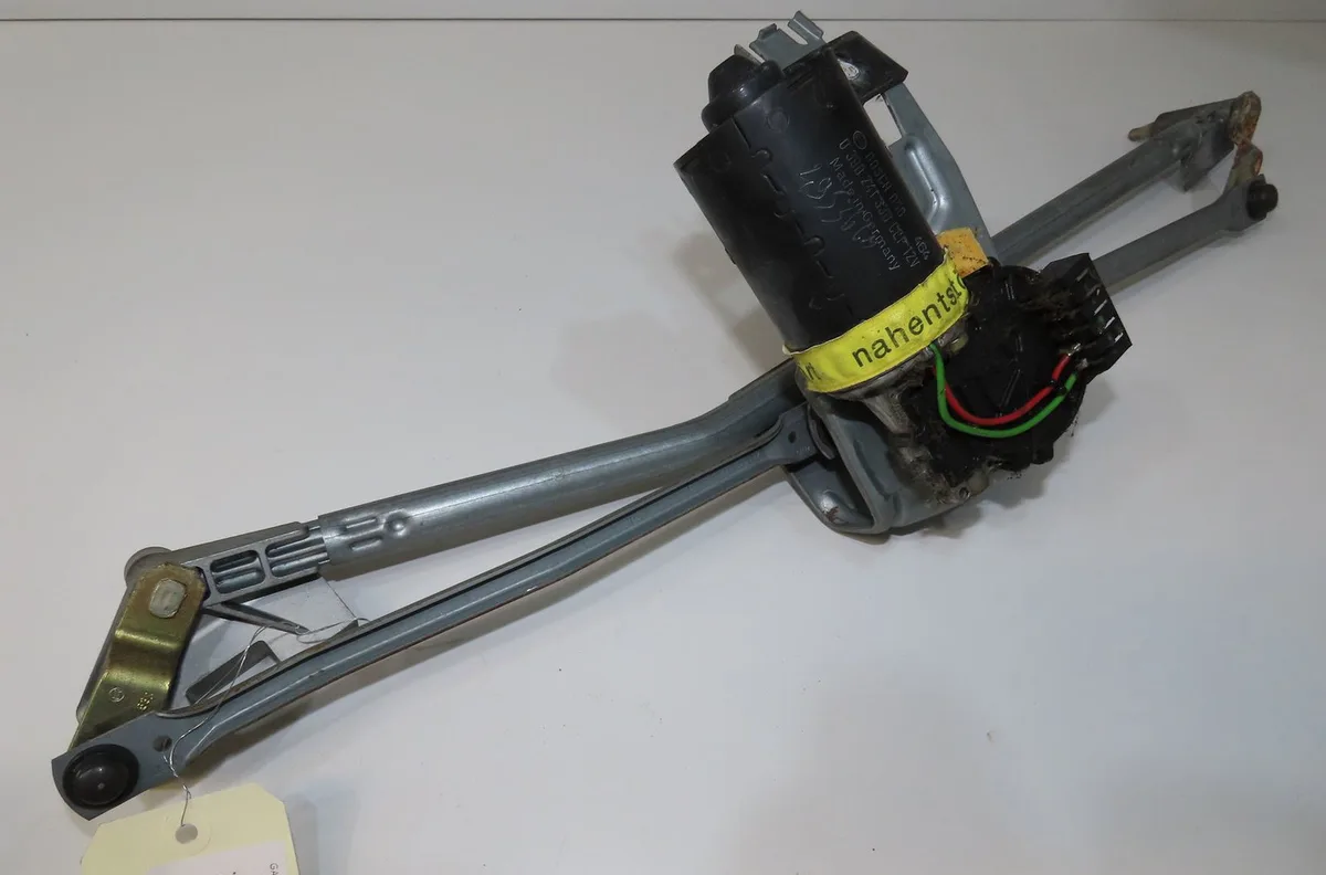 Moteur essuie-glace avant Audi A6 C4 (4A2) 2.0 (1994-1997) occasion