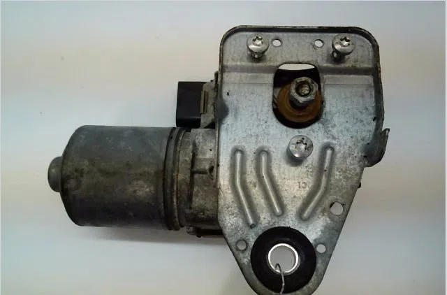 Moteur essuie-glace avant Audi A6 C6 Avant (4F5) 3.0 tdi quattro (2006-2008) occasion