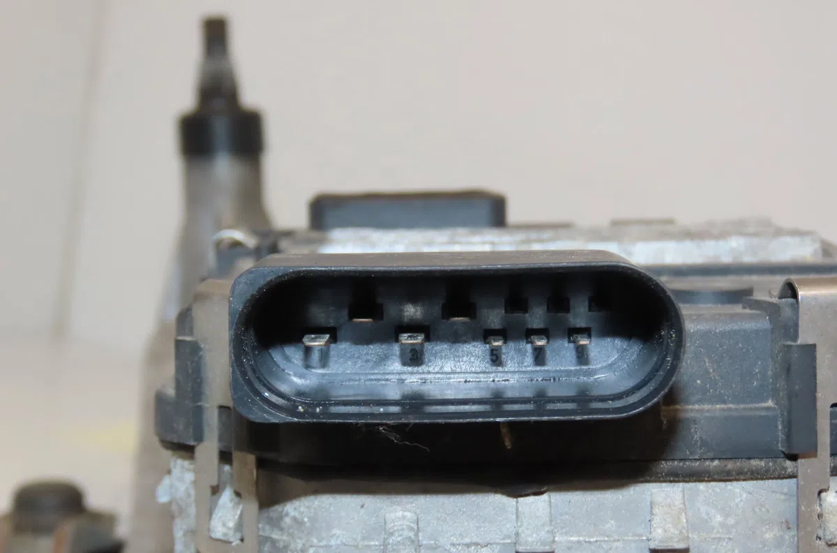 Moteur essuie-glace avant Audi A8 D3 (4E2, 4E8) 3.0 tdi quattro (2003-2010) occasion