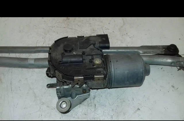 Moteur essuie-glace avant Audi Q5 (8RB) 2.0 tfsi quattro (2008-2012) occasion