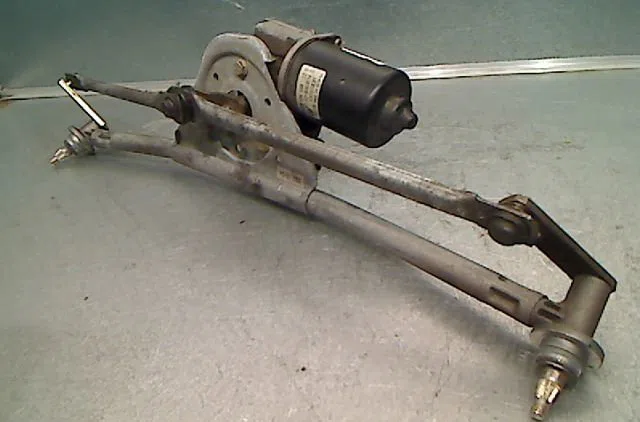 Moteur essuie-glace avant B.M.W. SERIE 3 1997 occasion