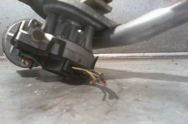 Moteur essuie-glace avant B.M.W. SERIE 3 1999 occasion