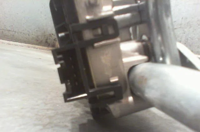 Moteur essuie-glace avant B.M.W. SERIE 3 2002 occasion