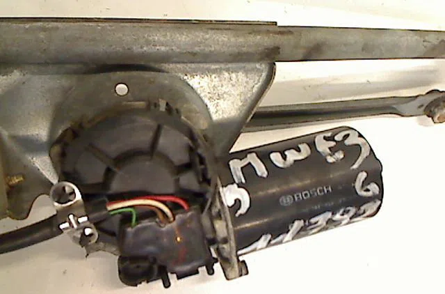 Moteur essuie-glace avant B.M.W. SERIE 3 III  325td occasion