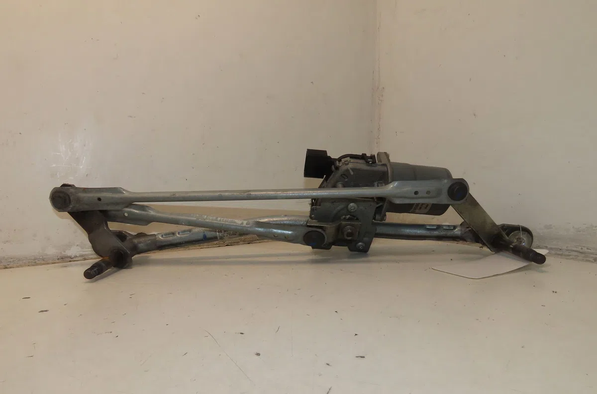 Moteur essuie-glace avant Bmw X1 (F48) Sdrive 18 d (2015) occasion