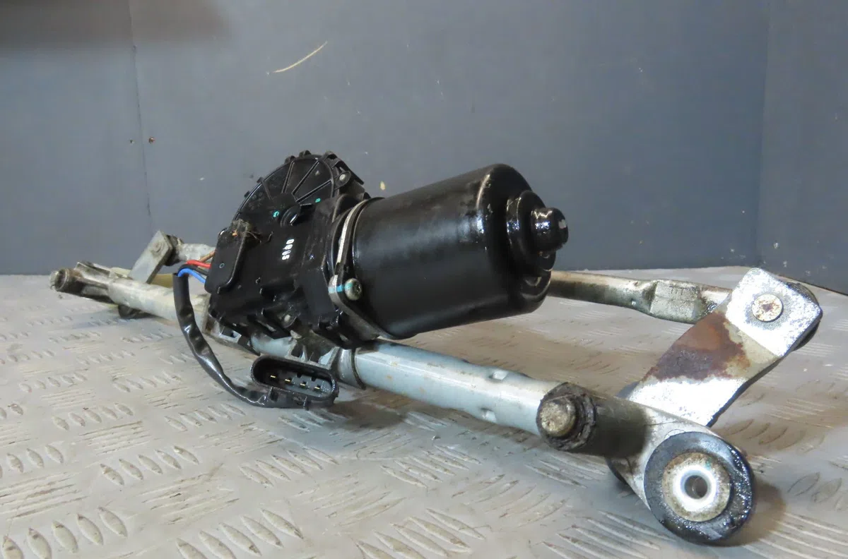 Moteur essuie-glace avant CHEVROLET CRUZE 2010 occasion