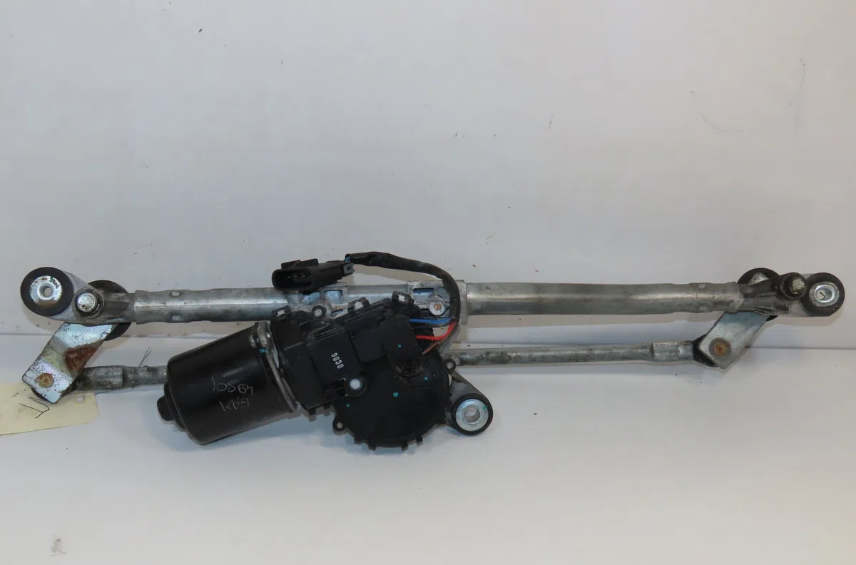 Moteur essuie-glace avant Chevrolet CRUZE (J300) 1.8 (2009) occasion