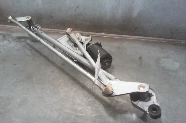 Moteur essuie-glace avant CHRYSLER PT CRUISER Phase 1 09-2000--12-2005 occasion
