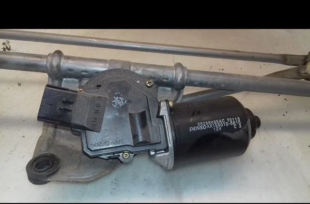 Moteur essuie-glace avant Chrysler PT CRUISER (PT_) 2.2 crd (2002-2010) occasion