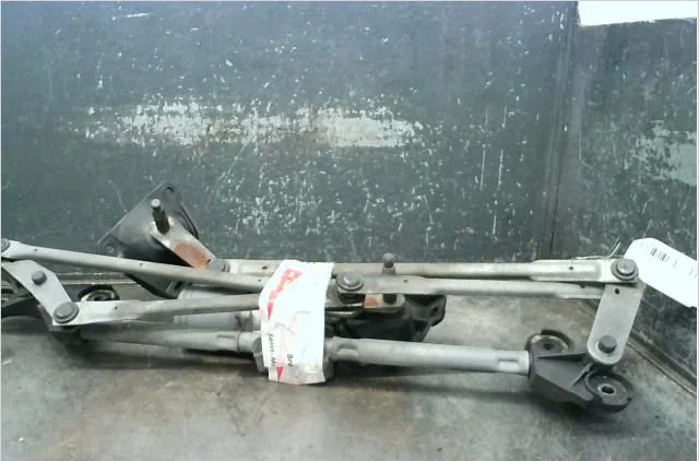Moteur essuie-glace avant Chrysler VOYAGER IV (RG, RS) 2.8 crd (2004-2008) occasion