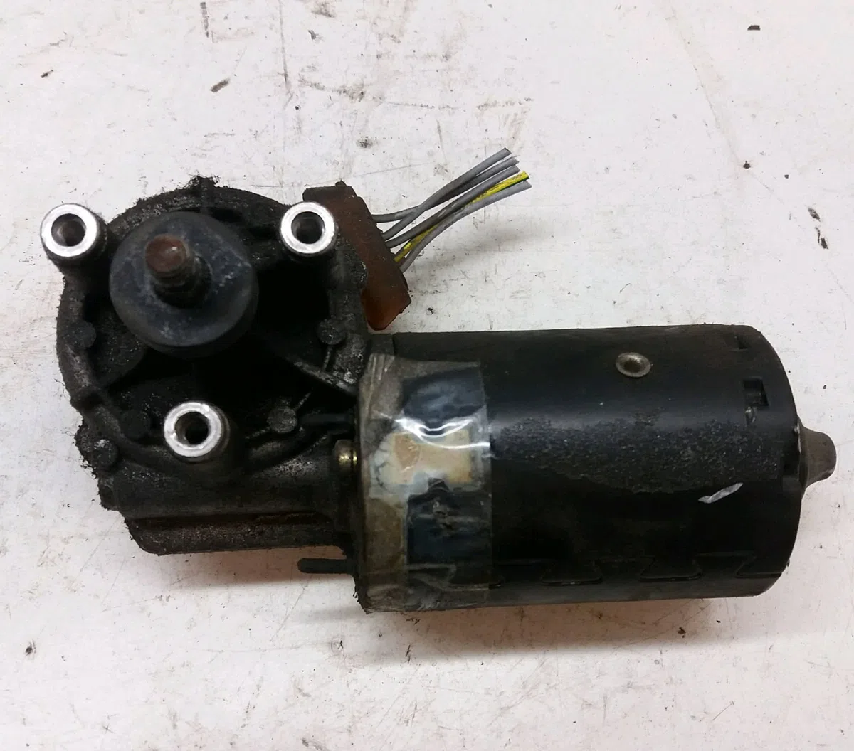 Moteur essuie-glace avant Citroen BERLINGO - BERLINGO FIRST Monospace (MF_, GJK_, GFK_) 1.9 d (mfwjz) (1998-2005) 3 port