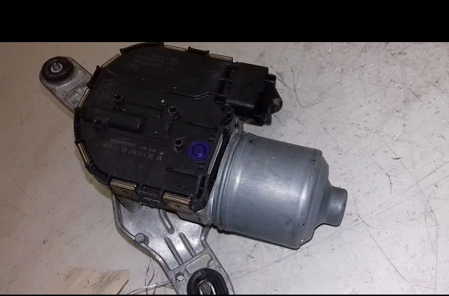 Moteur essuie-glace avant Citroën C4 GRAND PICASSO II (DA_, DE_) 1.6 hdi - bluehdi 115 (2013) occasion