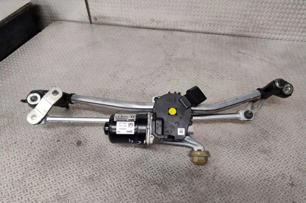 Moteur essuie-glace avant Citroen C4 III (BA_, BB_, BC_) E-c4 (bczkxc) (2020) occasion
