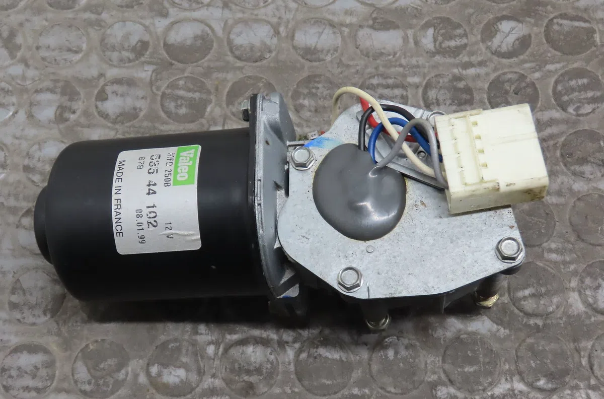 Moteur essuie-glace avant Citroen SAXO (S0, S1) 1.4 vts (1996-2003) occasion