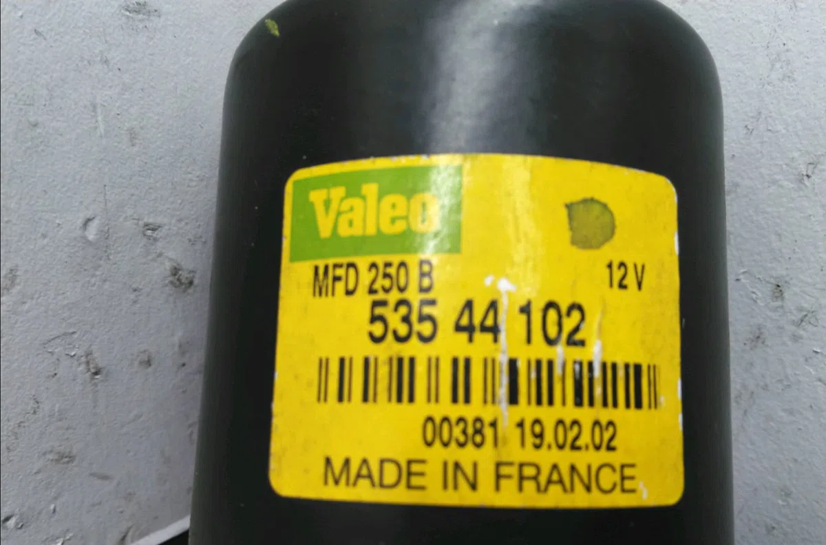 Moteur essuie-glace avant Citroen SAXO (S0, S1) 1.4 vts (1996-2003) occasion