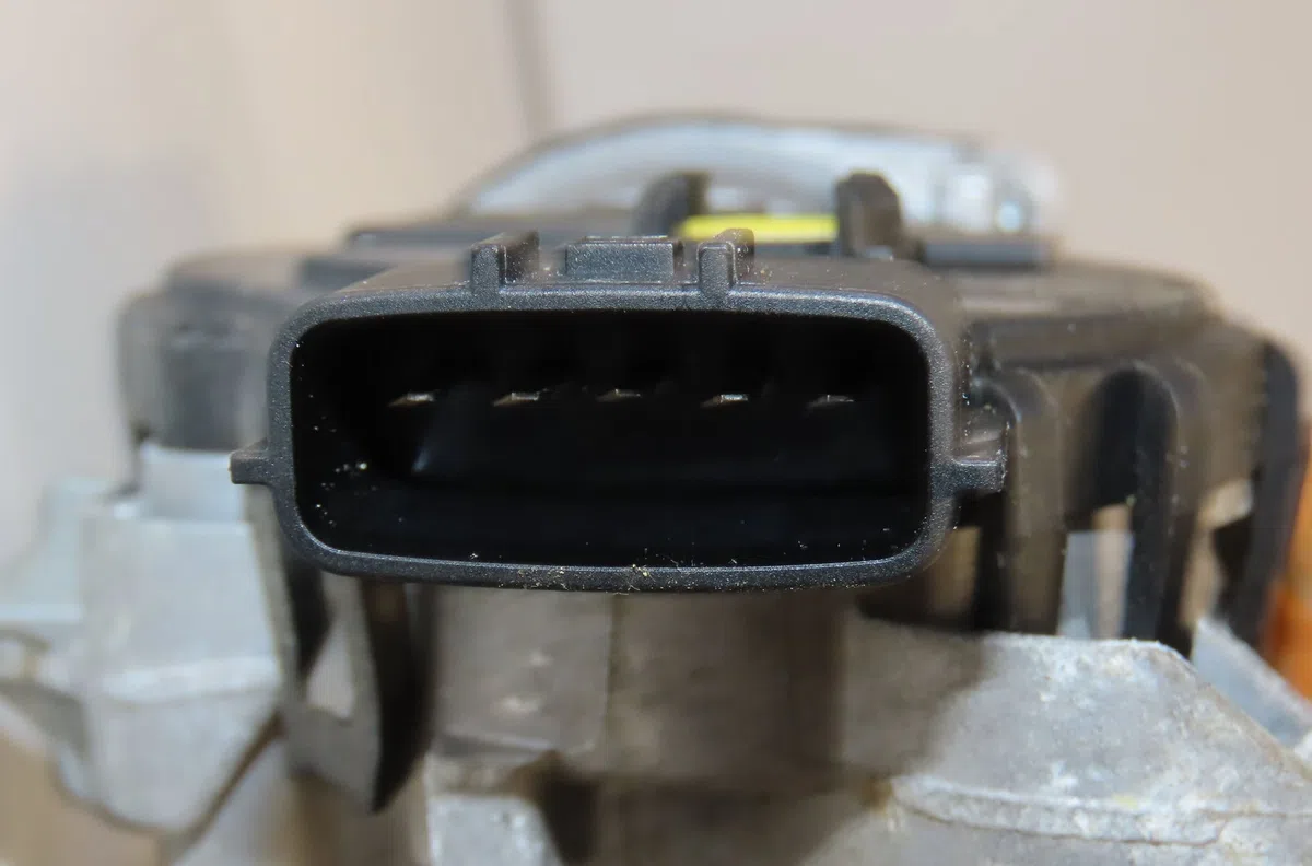 Moteur essuie-glace avant Dacia DUSTER (HM_) 1.3 tce 130 (hmmf) (2019) occasion