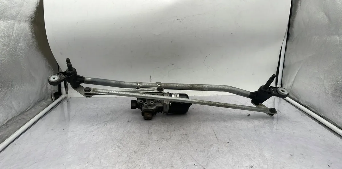 Moteur essuie-glace avant DACIA LOGAN MCV 2 PHASE 2 BREAK occasion