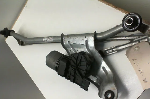 Moteur essuie-glace avant DACIA SANDERO I Phase 1 06-2008--10-2012 1.5 DCI 85ch occasion