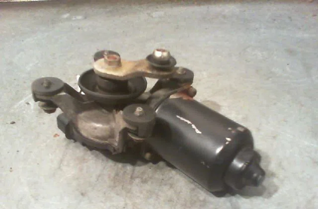 Moteur essuie-glace avant DAEWOO LANOS 1998 occasion